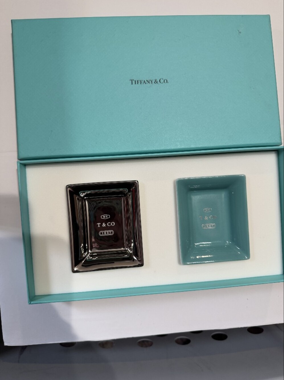 Tiffany & Co. Box Set Of 2 NEW Ring/Trinket Dishes